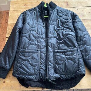Beyond Yoga 2-way quilted jacket